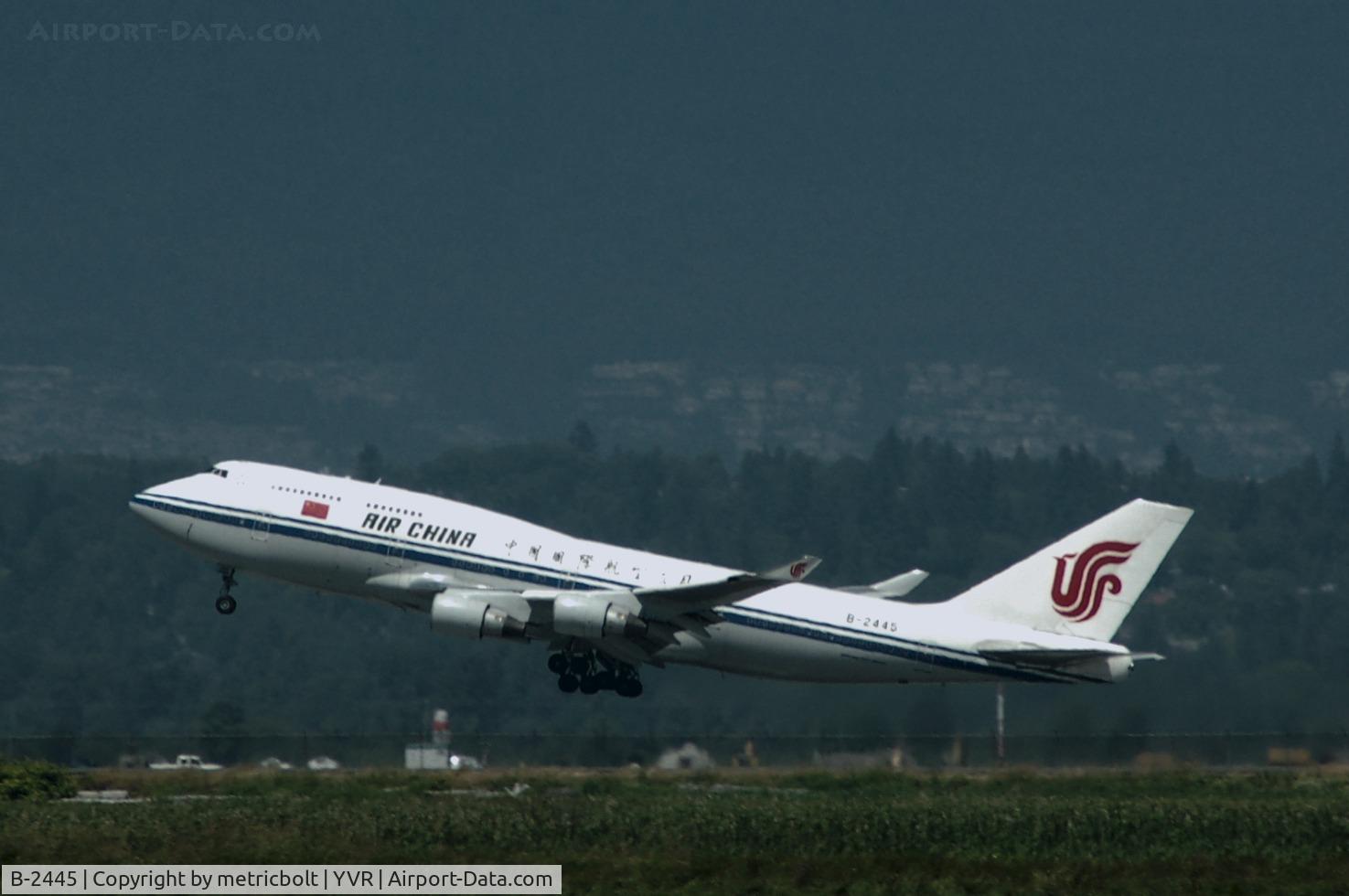 B-2445, Boeing 747-4J6 C/N 25882, Departure from YVR