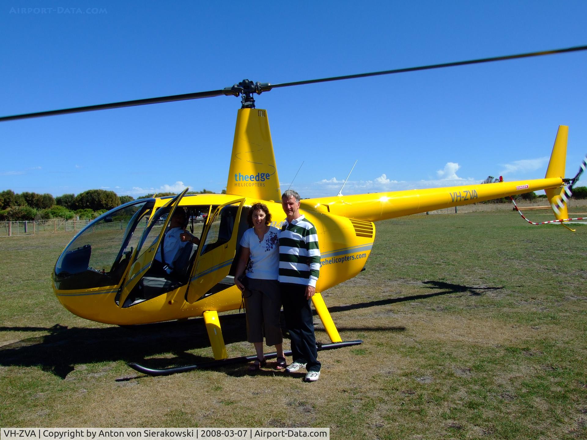 VH-ZVA, Robinson R44 Raven C/N 1762, VH-ZVA @ 12 Apostles, Victoria R44 Raven I