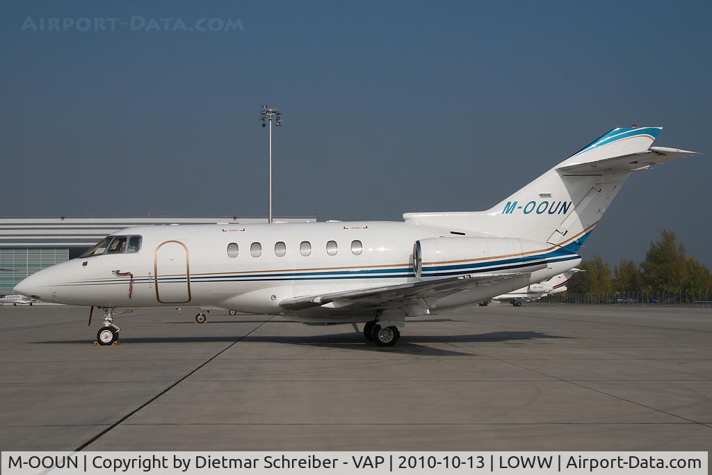 M-OOUN, 2000 Raytheon Hawker 800XP C/N 258514, Bae 125