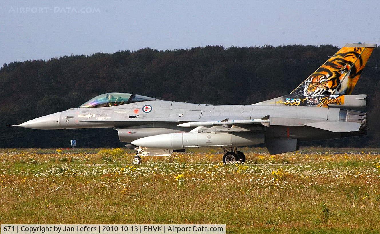 671, Fokker F-16AM Fighting Falcon C/N 6K-43, Noorse Airforce