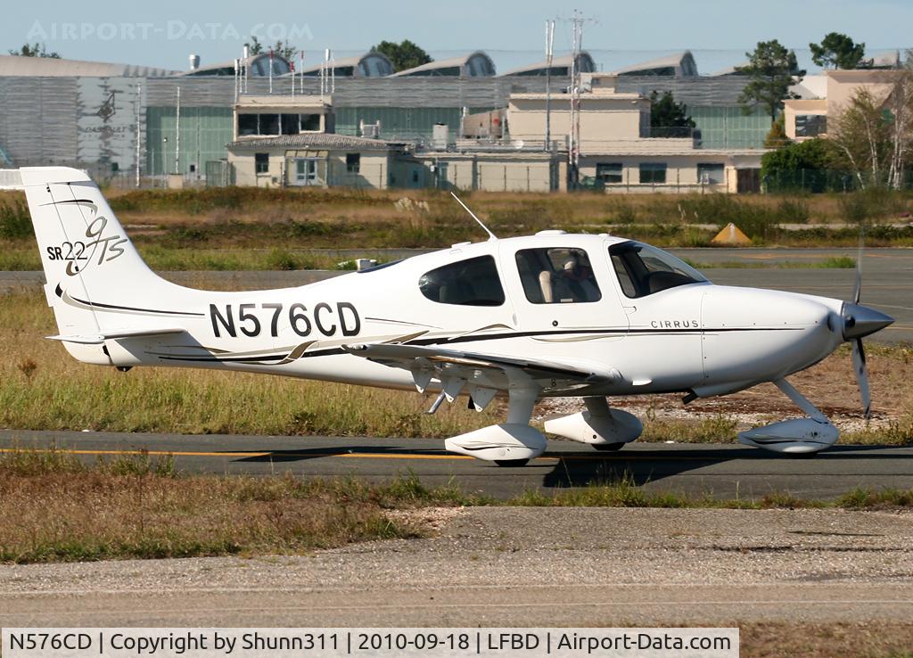 N576CD, 2005 Cirrus SR22 GTS C/N 1665, Taxiing to the General Aviation area...