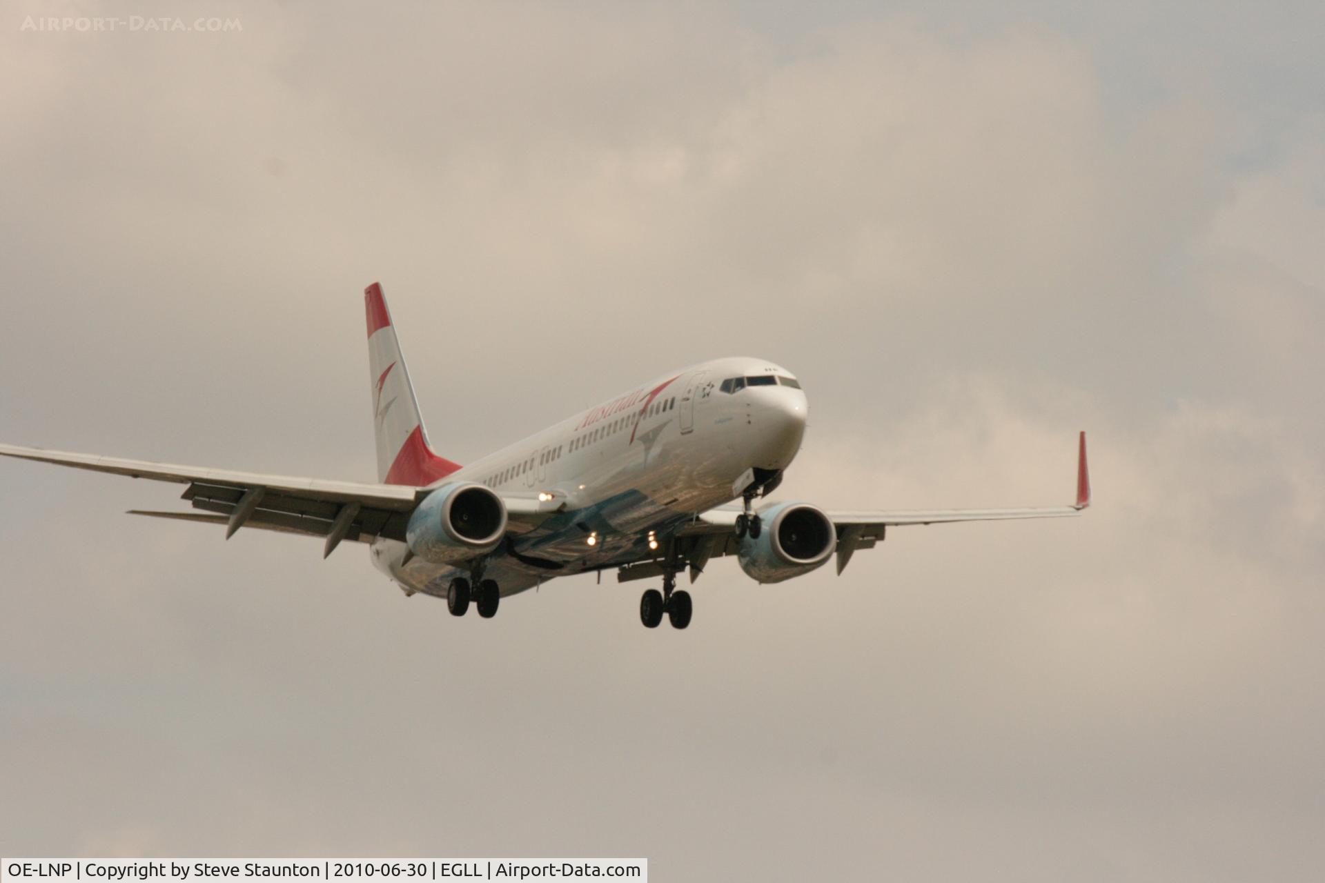 OE-LNP, 2002 Boeing 737-8Z9 C/N 30420, Taken at Heathrow Airport, June 2010