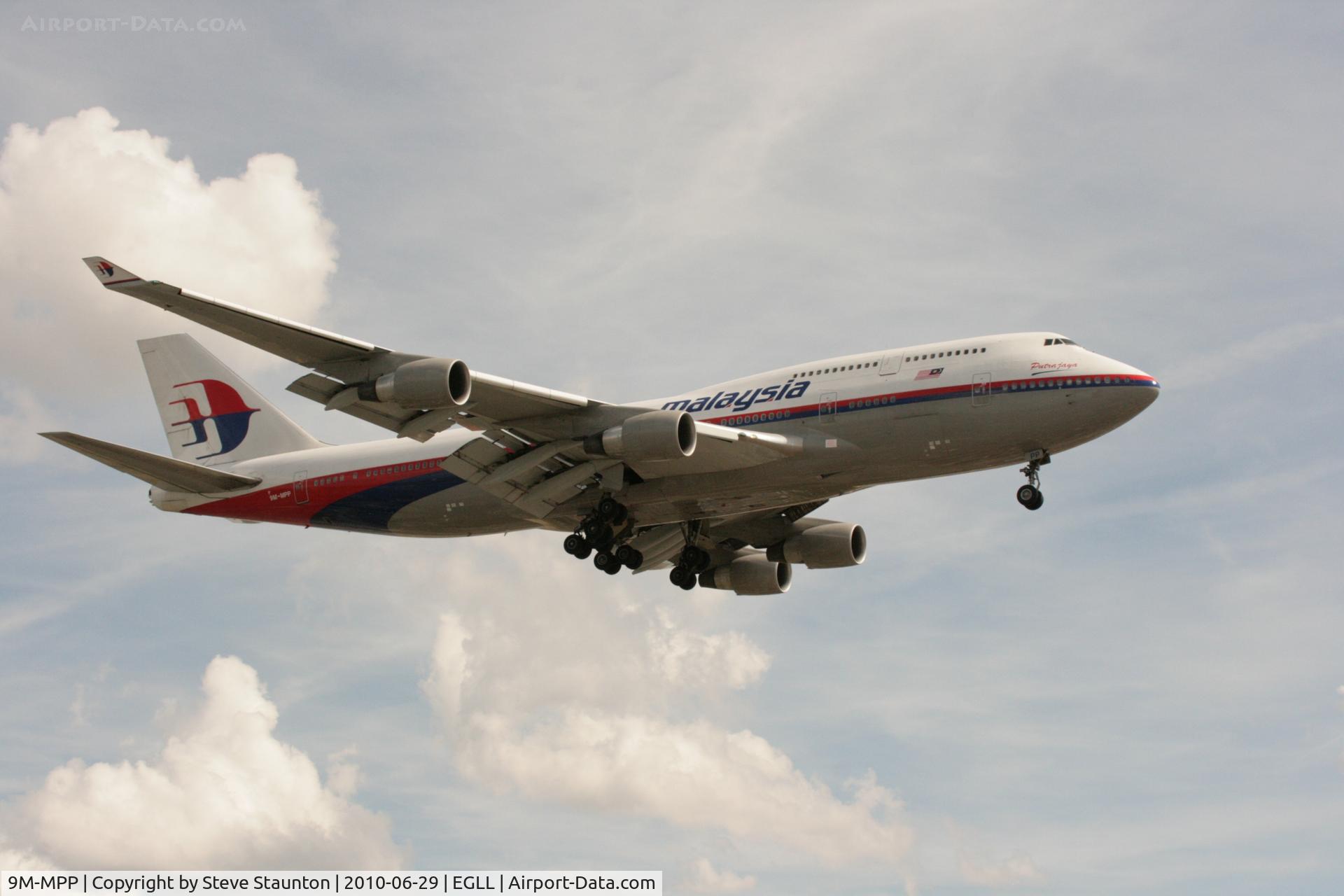 9M-MPP, 2002 Boeing 747-4H6 C/N 29900, Taken at Heathrow Airport, June 2010