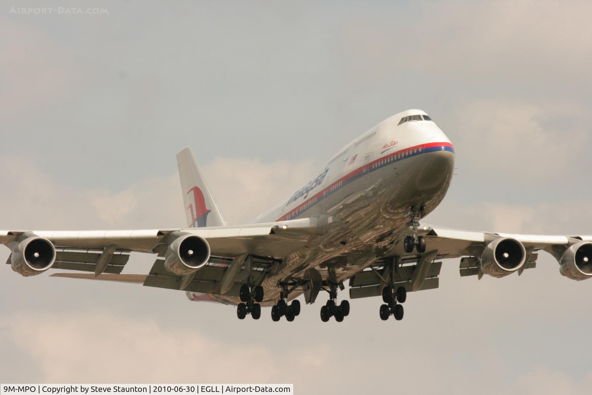 9M-MPO, 2001 Boeing 747-4H6 C/N 28433, Taken at Heathrow Airport, June 2010