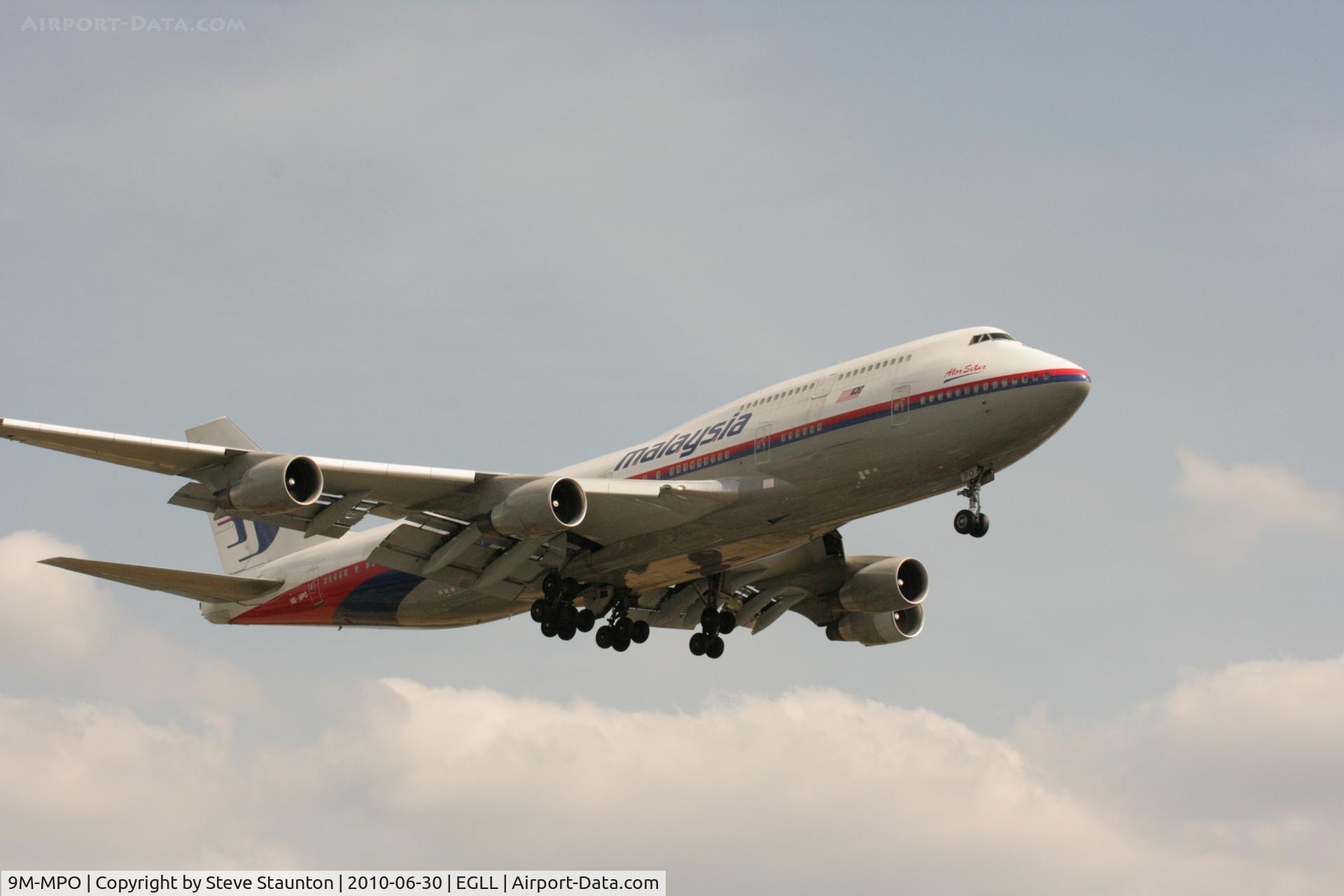 9M-MPO, 2001 Boeing 747-4H6 C/N 28433, Taken at Heathrow Airport, June 2010