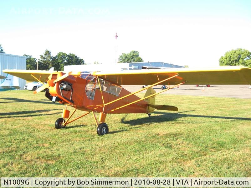 N1009G, 2003 Curtiss Robin Replica C/N 1, Newark, Ohio breakfast fly-in.