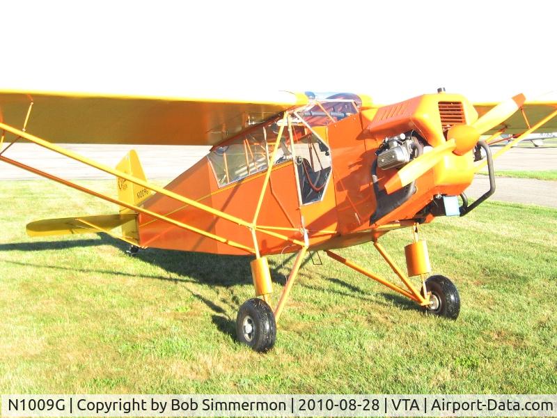 N1009G, 2003 Curtiss Robin Replica C/N 1, Newark, Ohio breakfast fly-in.