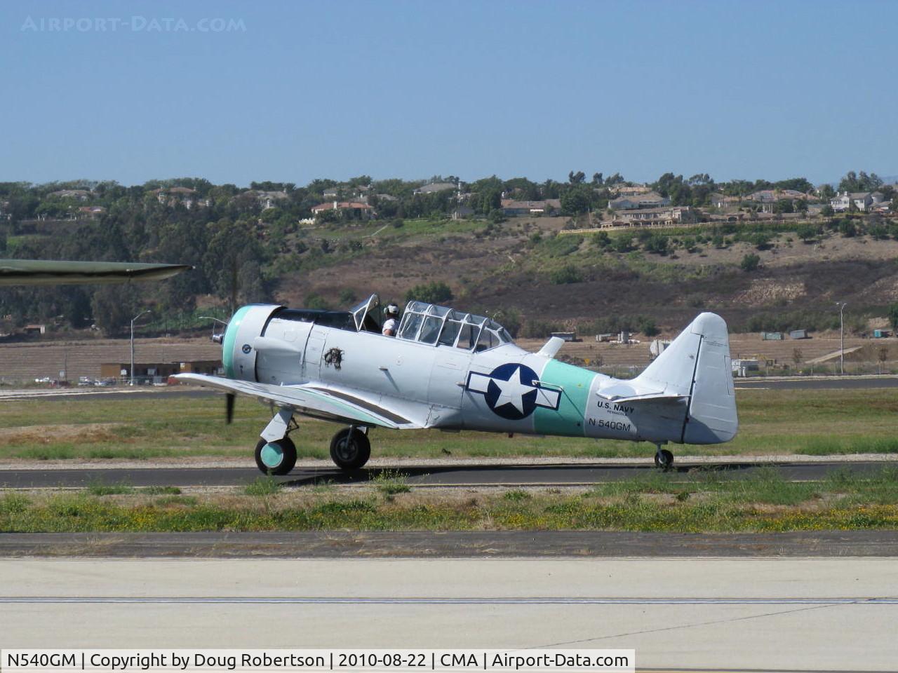 N540GM, 1942 North American SNJ-4 Texan C/N 88-9141, North American SNJ-4, P&W R-1340 Wasp 600 Hp, taxi