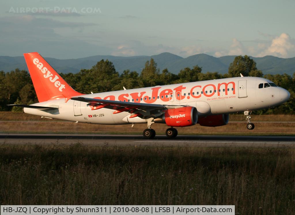 HB-JZQ, 2005 Airbus A319-111 C/N 2450, Landing rwy 16