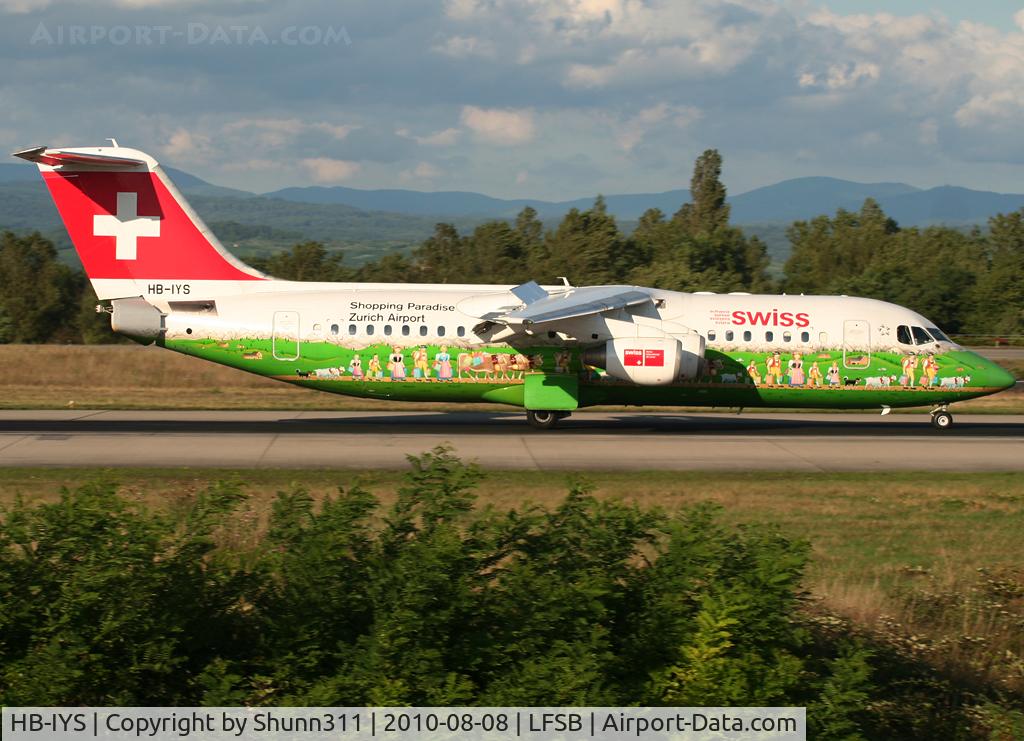 HB-IYS, 2001 British Aerospace Avro 146-RJ100 C/N E3381, Landing rwy 16 in special 'Zurich Paradise' c/s
