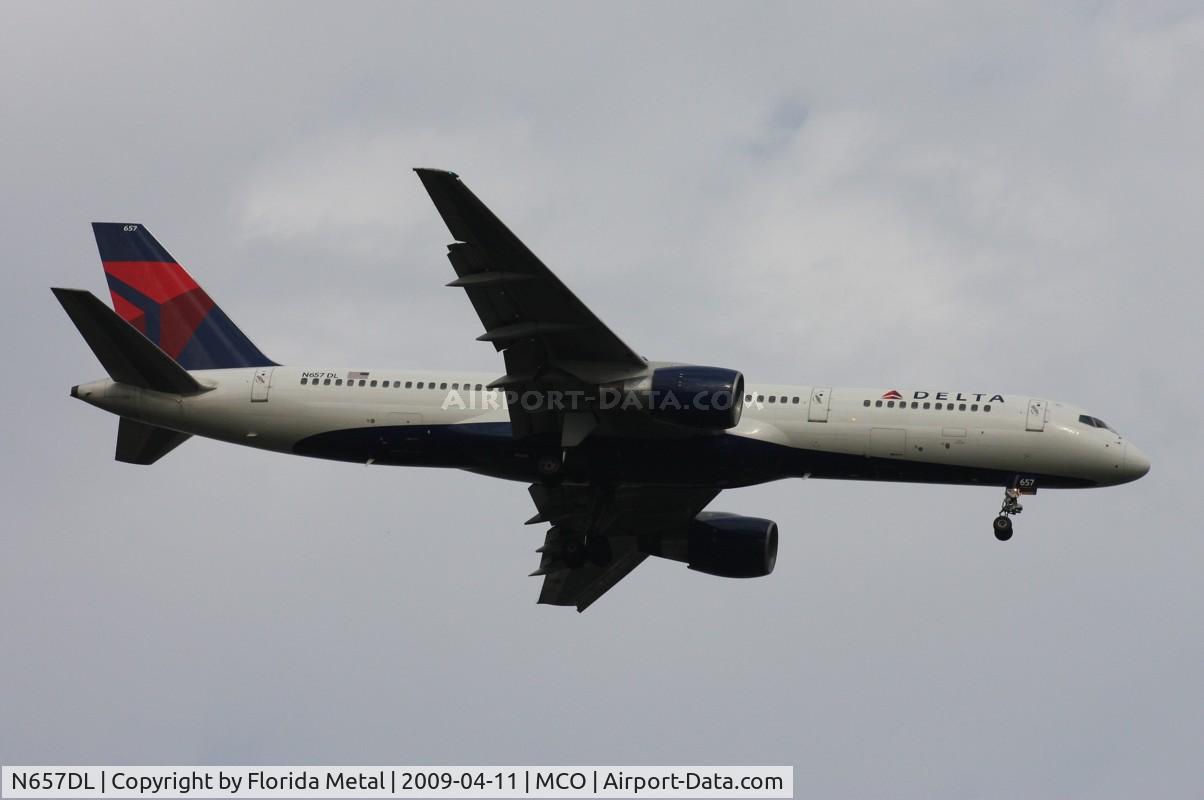 N657DL, 1990 Boeing 757-232 C/N 24419, Delta 757-200