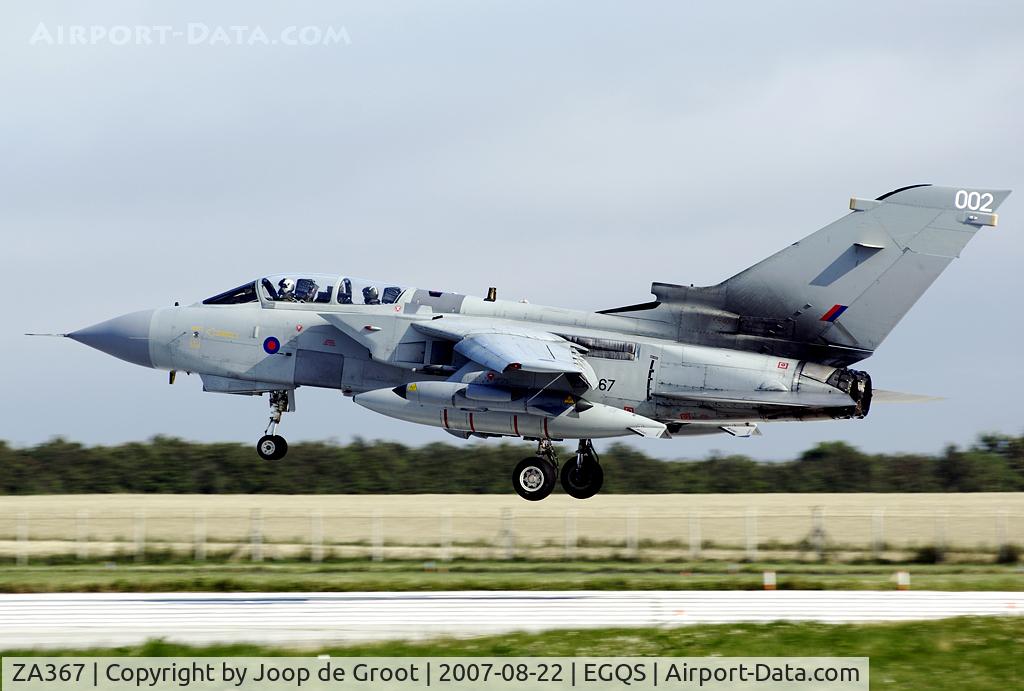 ZA367, 1982 Panavia Tornado GR.4(T) C/N 161/BT031/3081, one of the oldest Tornadoes in RAF service.