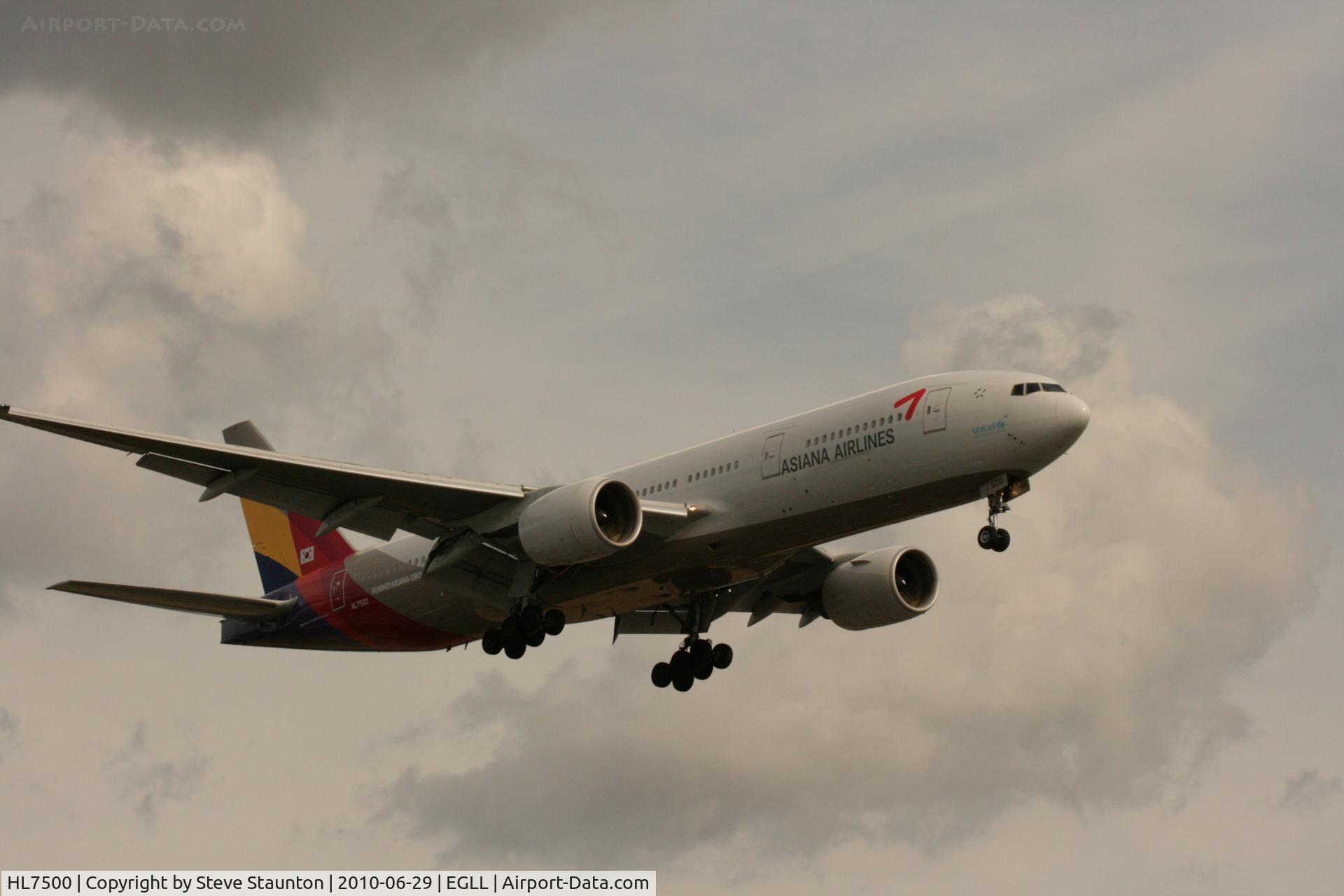 HL7500, 2002 Boeing 777-28E/ER C/N 28685, Taken at Heathrow Airport, June 2010