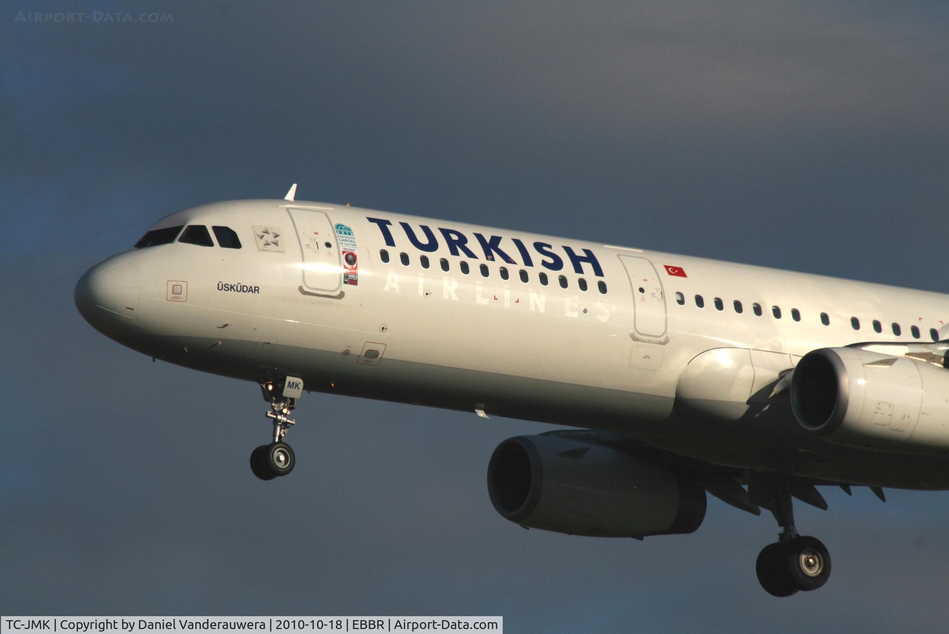 TC-JMK, 2008 Airbus A321-232 C/N 3738, Arrival of flight TK1937 to RWY 25L