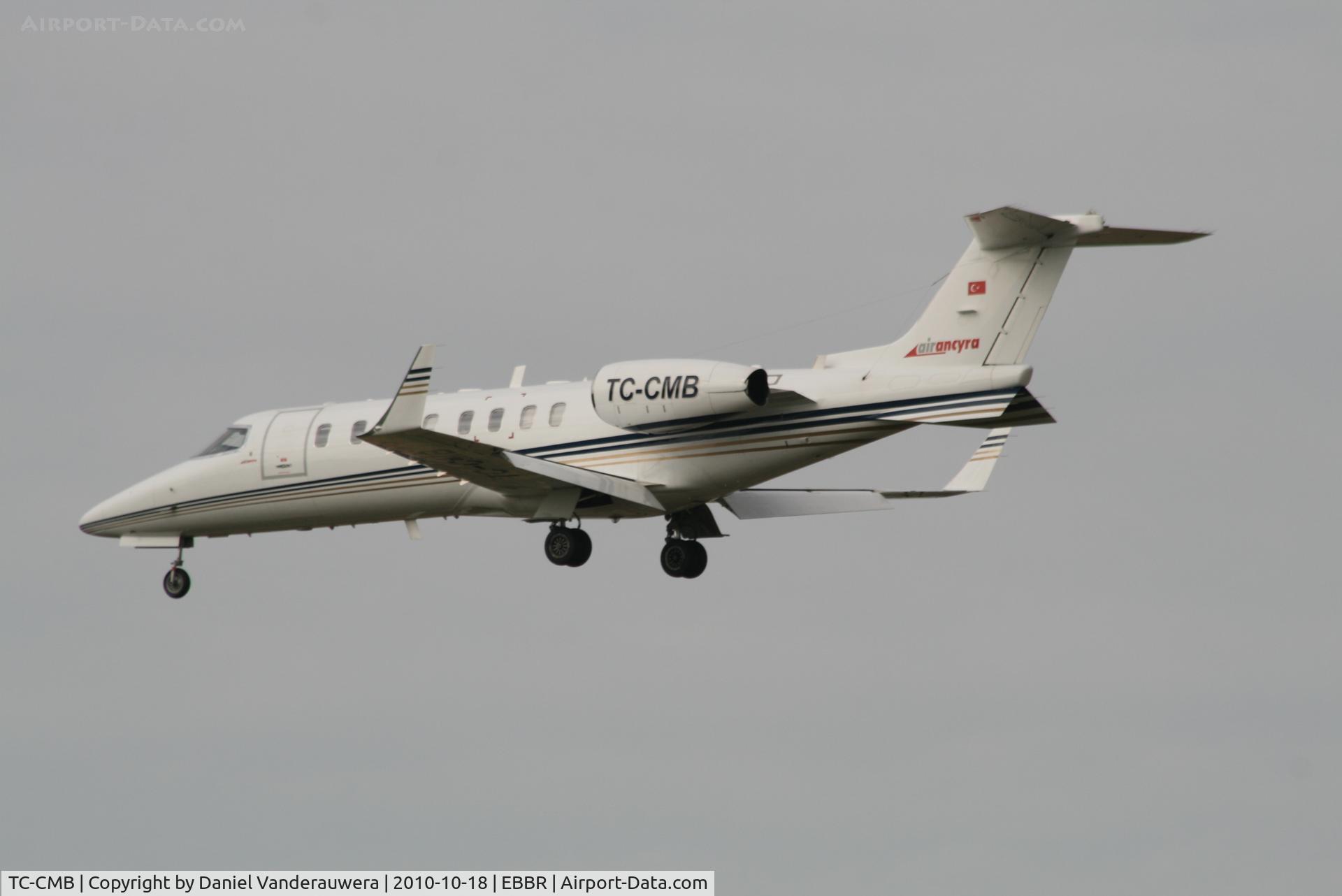 TC-CMB, 1998 Learjet 45 C/N 45-007, Descending to RWY 25L
