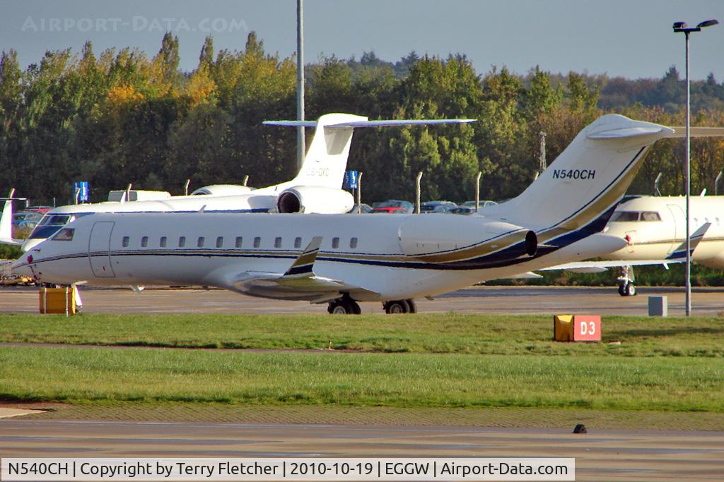 N540CH, 2000 Bombardier BD-700-1A10 Global Express C/N 9055, 2000 Bombardier BD-700-1A10, c/n: 9055 at Luton