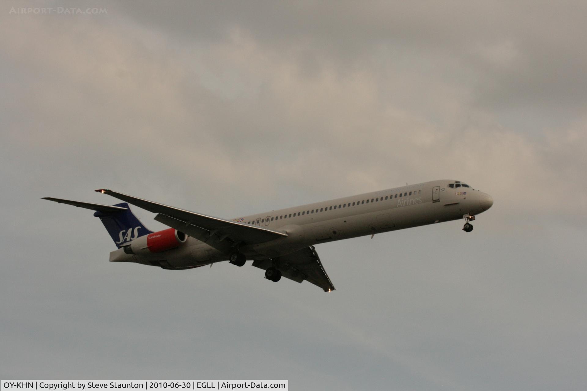 OY-KHN, 1991 McDonnell Douglas MD-82 (DC-9-82) C/N 53000, Taken at Heathrow Airport, June 2010