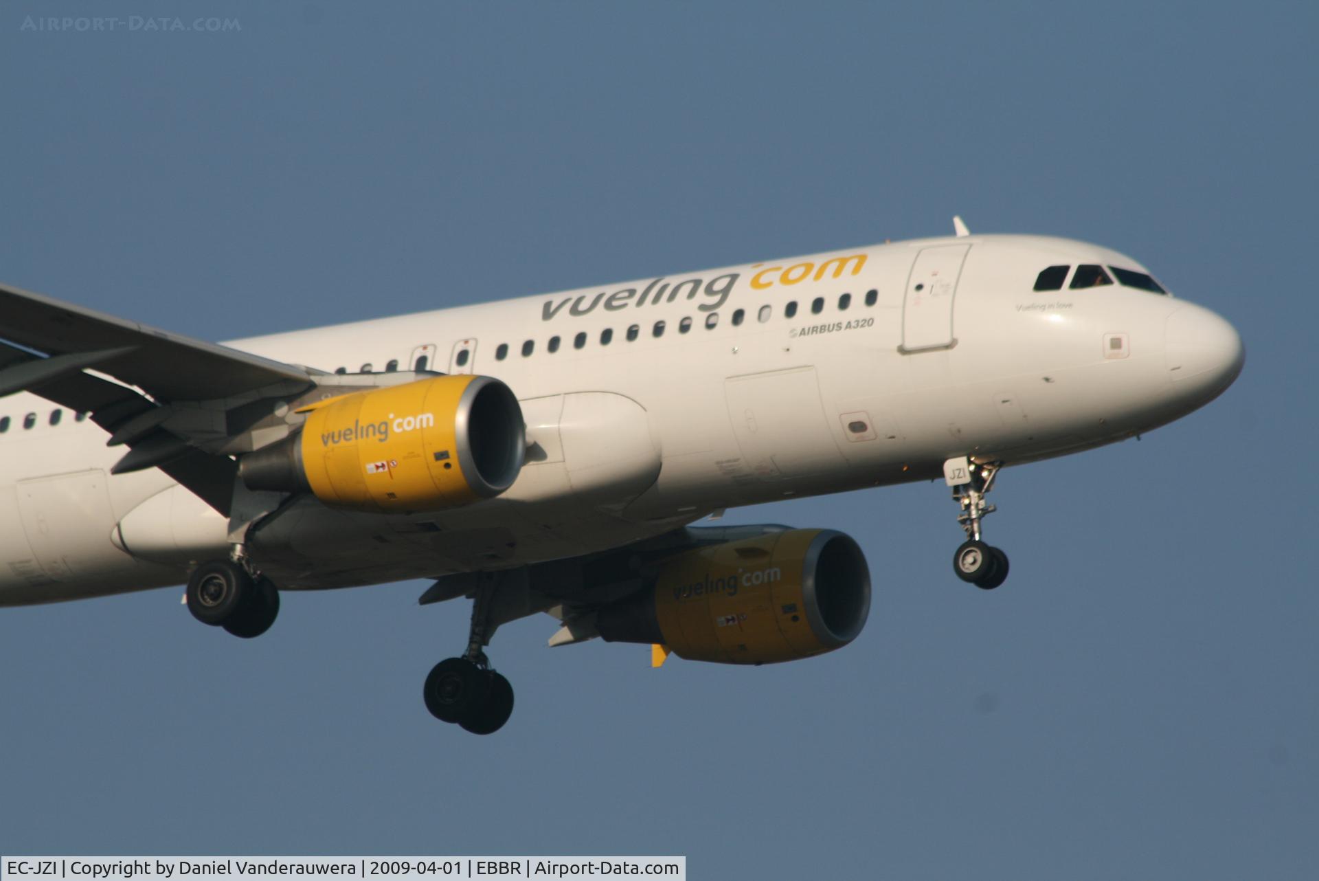 EC-JZI, 2006 Airbus A320-214 C/N 2988, Arrival of flight VY8728 to RWY 02