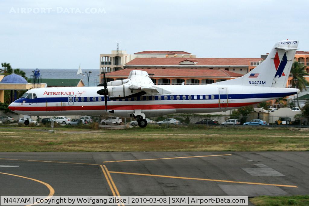 N447AM, 1995 ATR 72-212 C/N 447, visitor