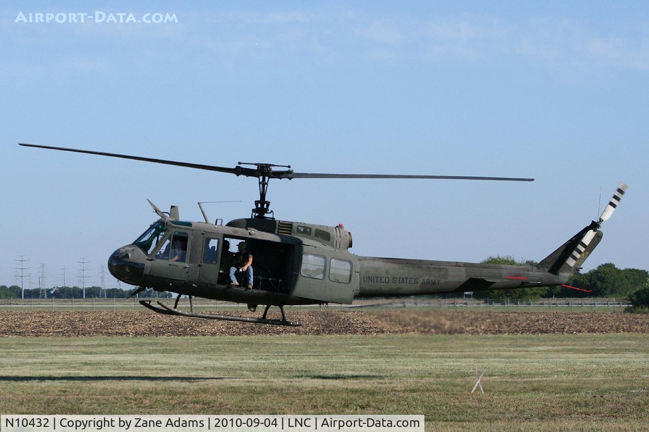 N10432, 1968 Bell UH-1H Iroquois C/N 10856 (68-16197), At Lancaster Municipal - Warbirds on Parade Fly-in.