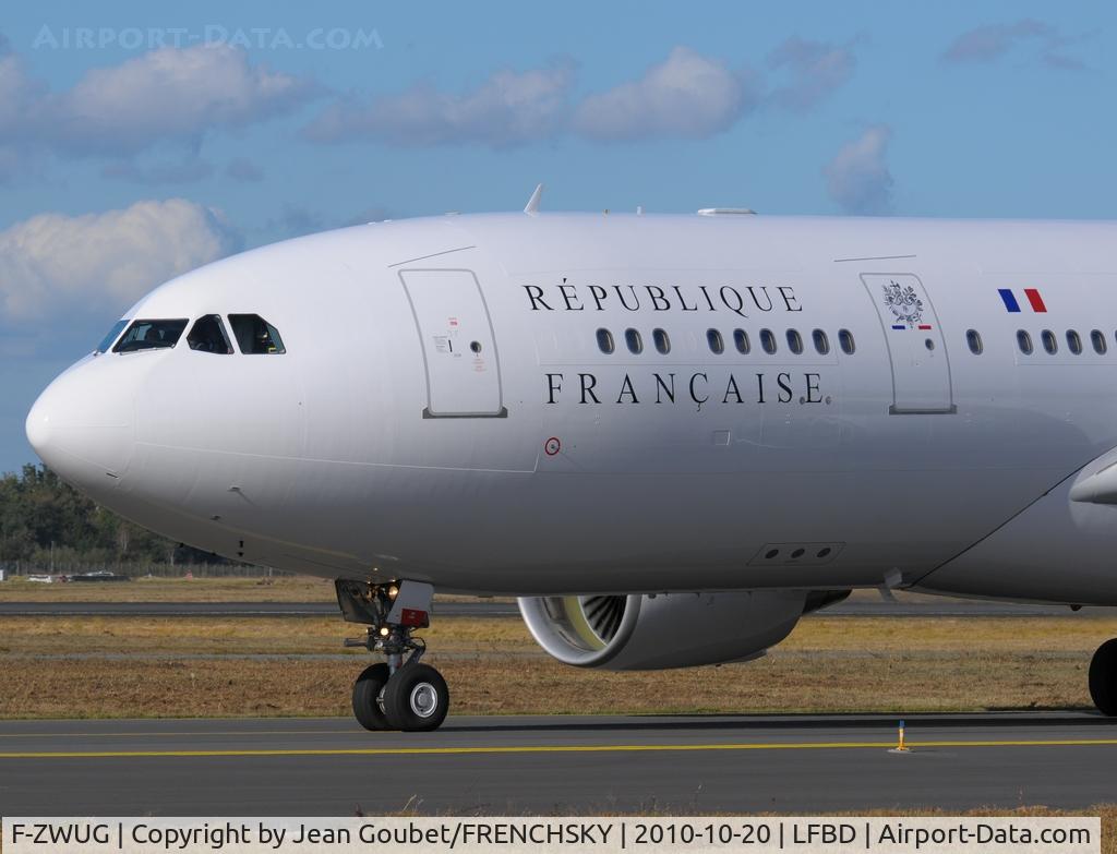 F-ZWUG, 1999 Airbus A330-223 C/N 240, A330 FRANCE AIR FORCE ONE
cn 240