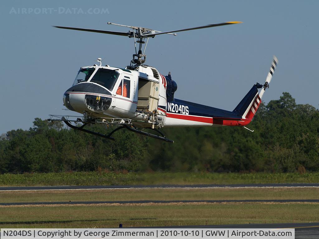 N204DS, 1960 Bell UH-1B C/N 60-3594, Fuel Stop @ Goldsboro-Wayne