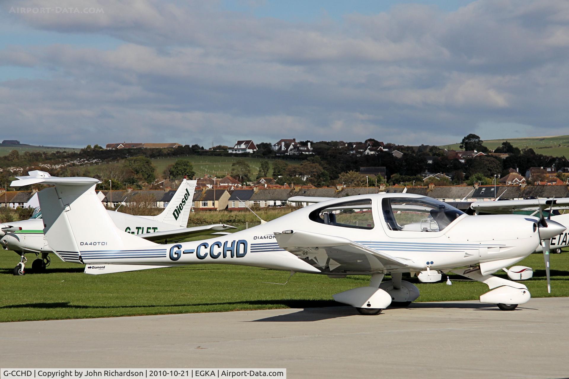 G-CCHD, 2003 Diamond DA-40D TDi Diamond Star C/N D4.051, Sunny day at Shoreham
