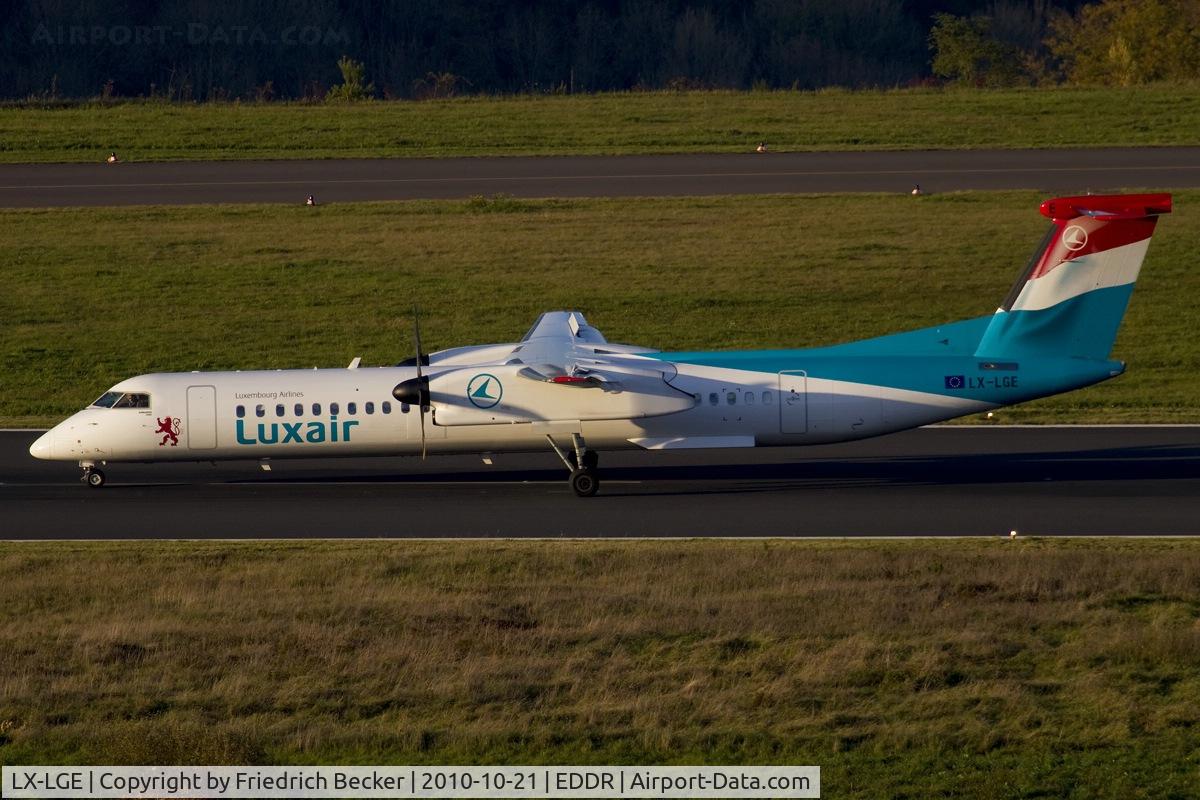 LX-LGE, 2009 De Havilland Canada DHC-8-402Q Dash 8 C/N 4284, decelerating after touchdown