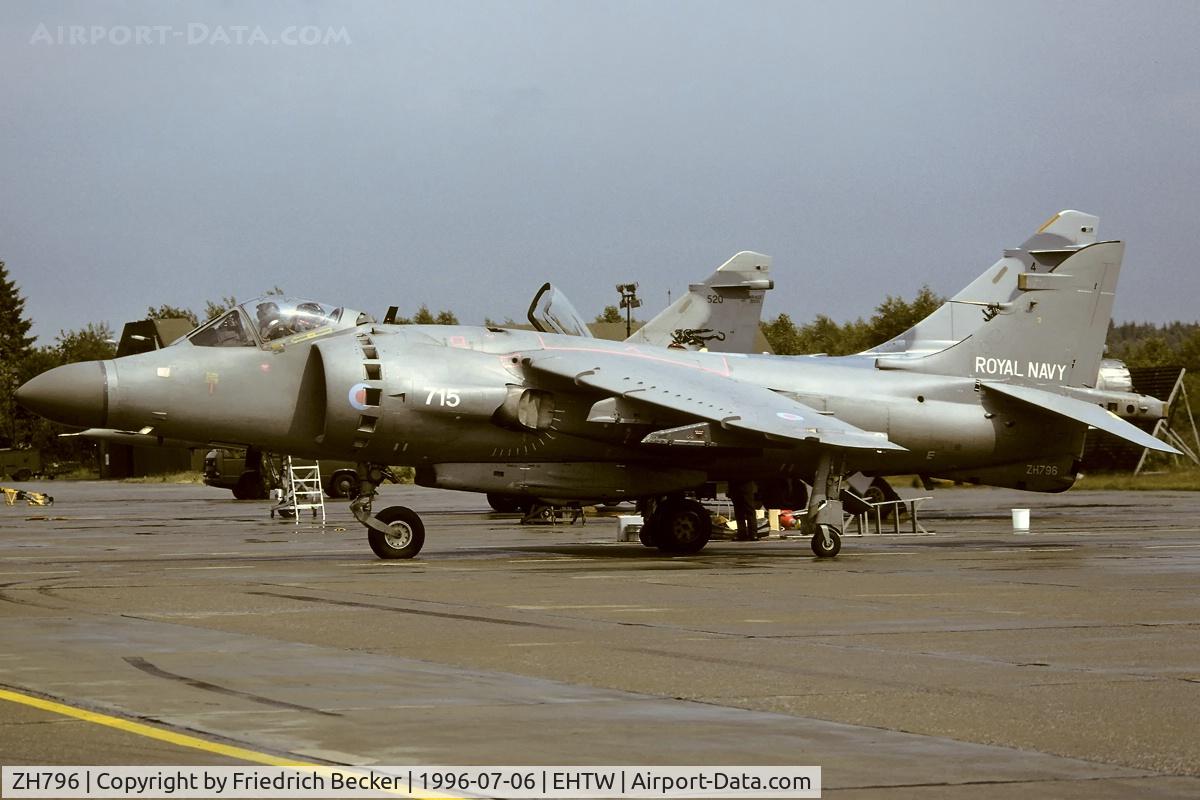 ZH796, 1995 British Aerospace Sea Harrier F/A.2 C/N NB01, taxying to the active