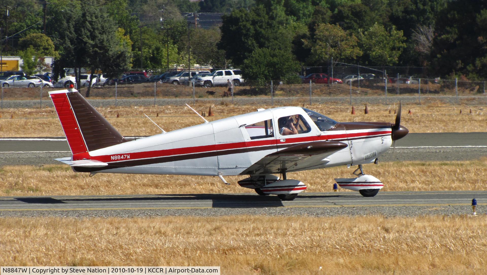 N8847W, 1964 Piper PA-28-235 C/N 28-10398, 1964 PA-28-235 taxis to East Ramp at Buchanan Field home base