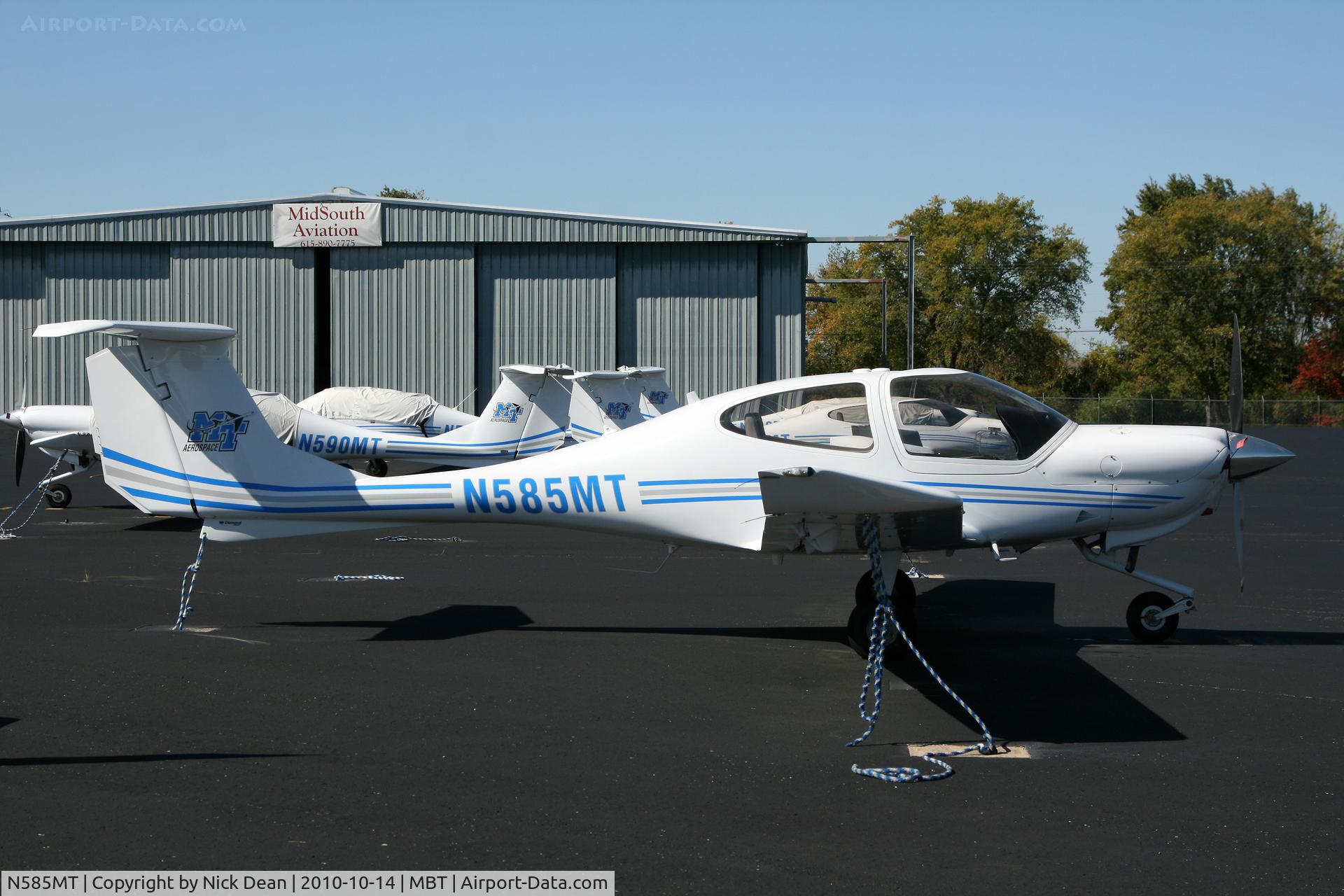 N585MT, 2008 Diamond DA-40 Diamond Star C/N 40.958, KMBT