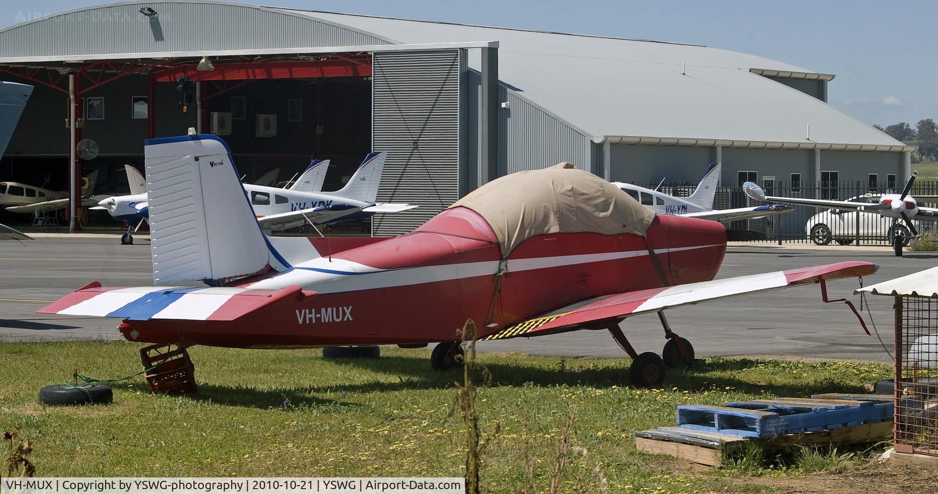 VH-MUX, 1963 Victa AIRTOURER 100 C/N 22, VH-MUX at YSWG.