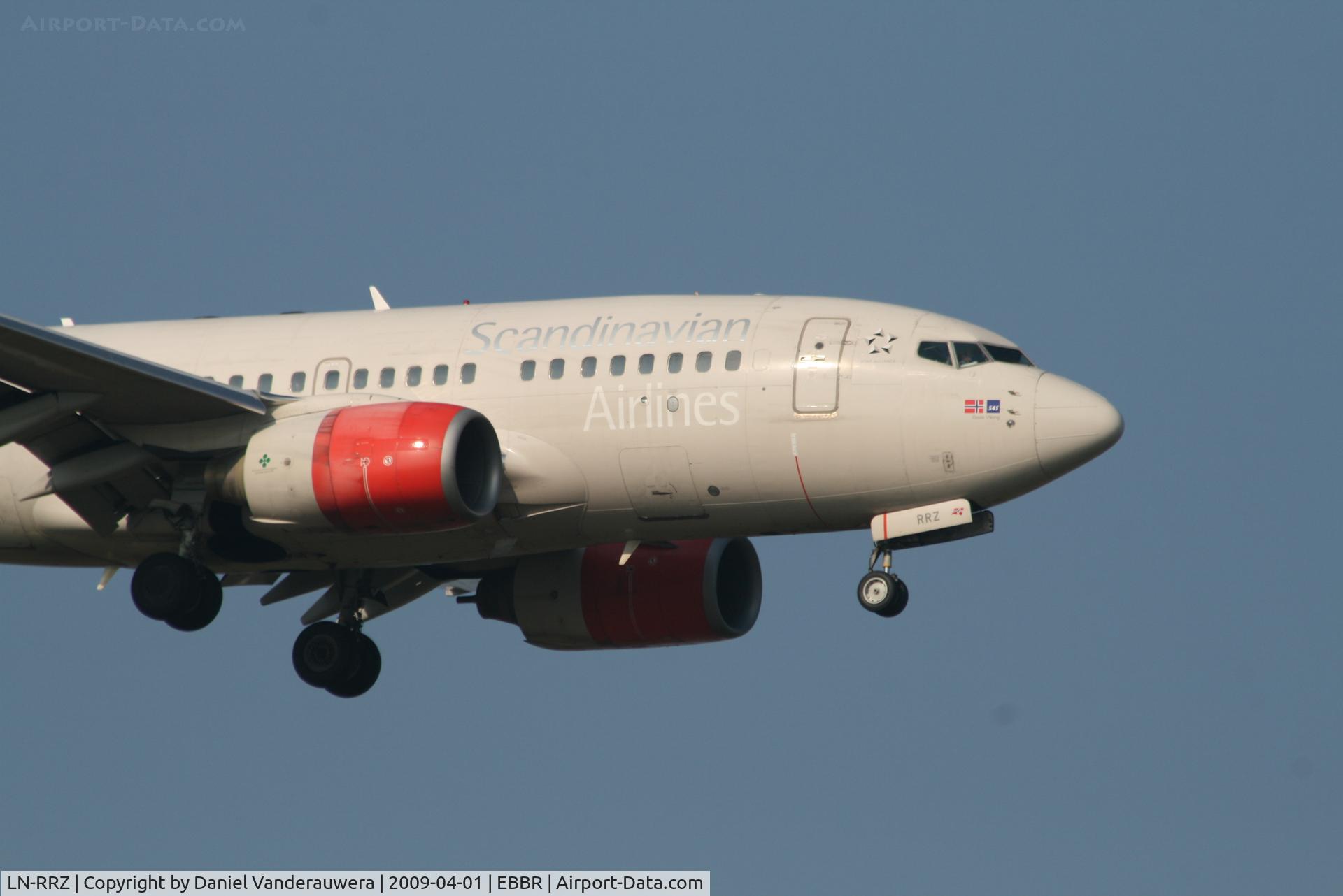 LN-RRZ, 1998 Boeing 737-683 C/N 28295, Arrival of flight SK4743 to RWY 02