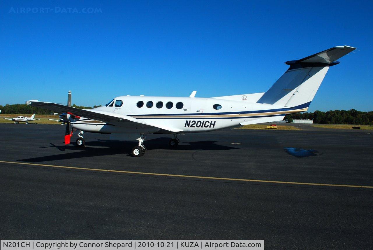 N201CH, 1975 Beech 200 Super King Air C/N BB-103, Beech Super King Air