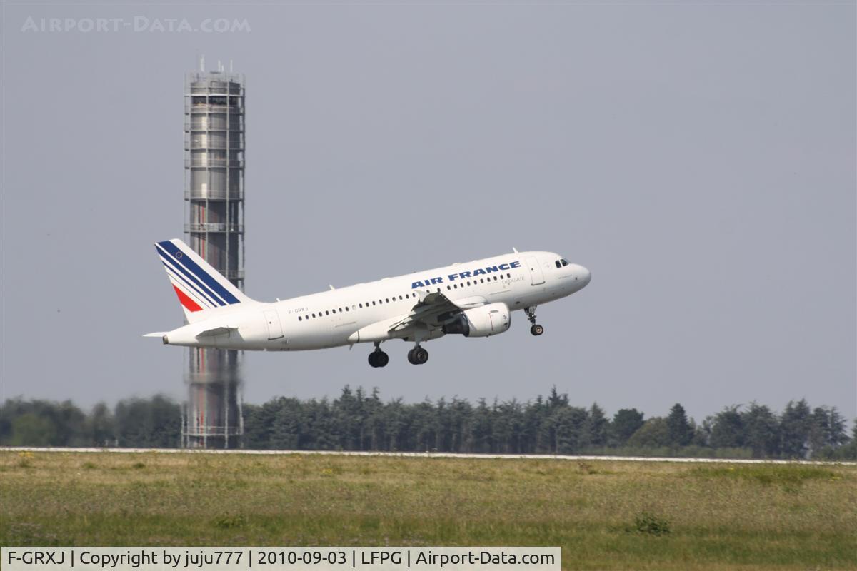 F-GRXJ, 2005 Airbus A319-115LR C/N 2456, on take-off at CDG