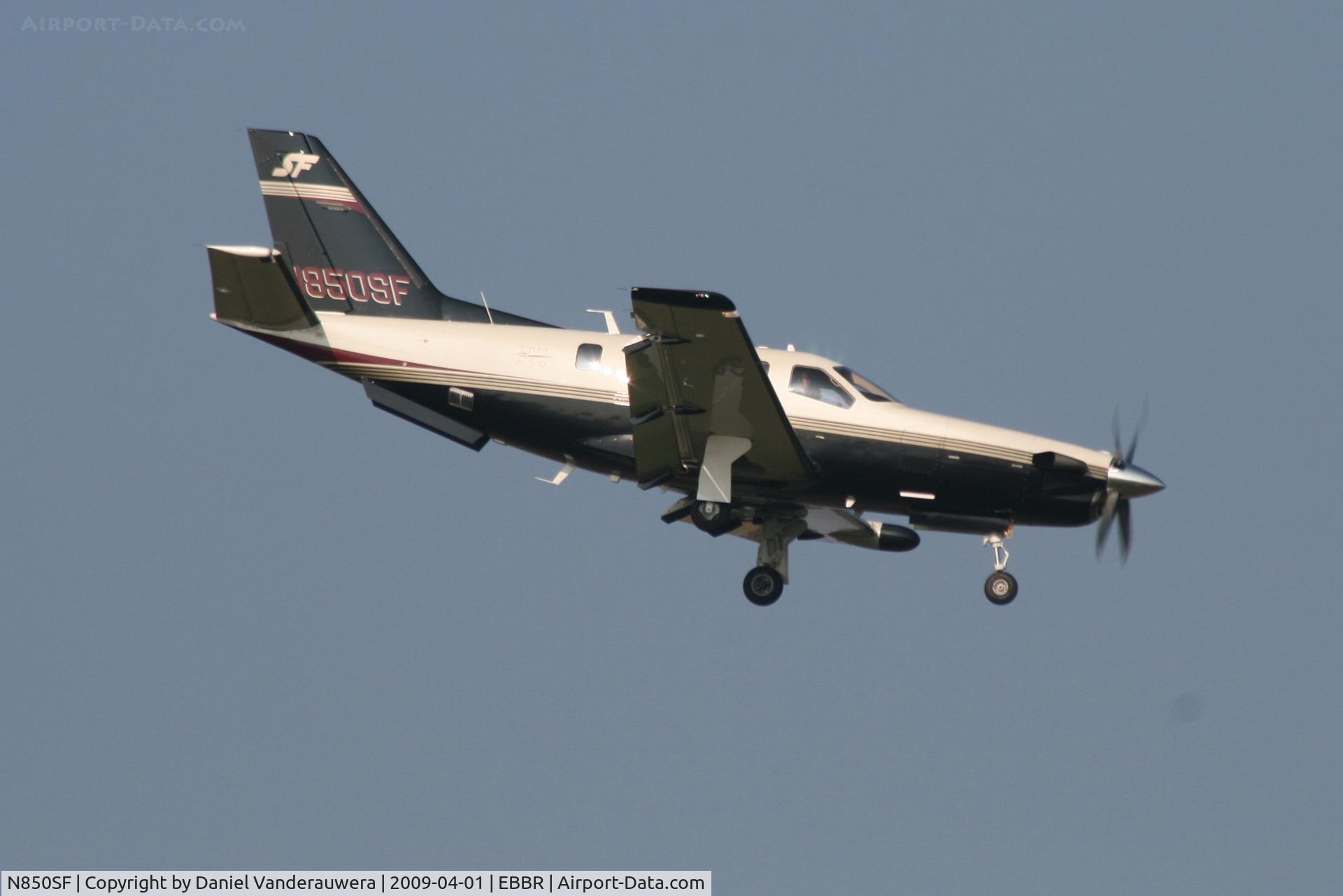 N850SF, Socata TBM-700 C/N 495, Descending to RWY 02