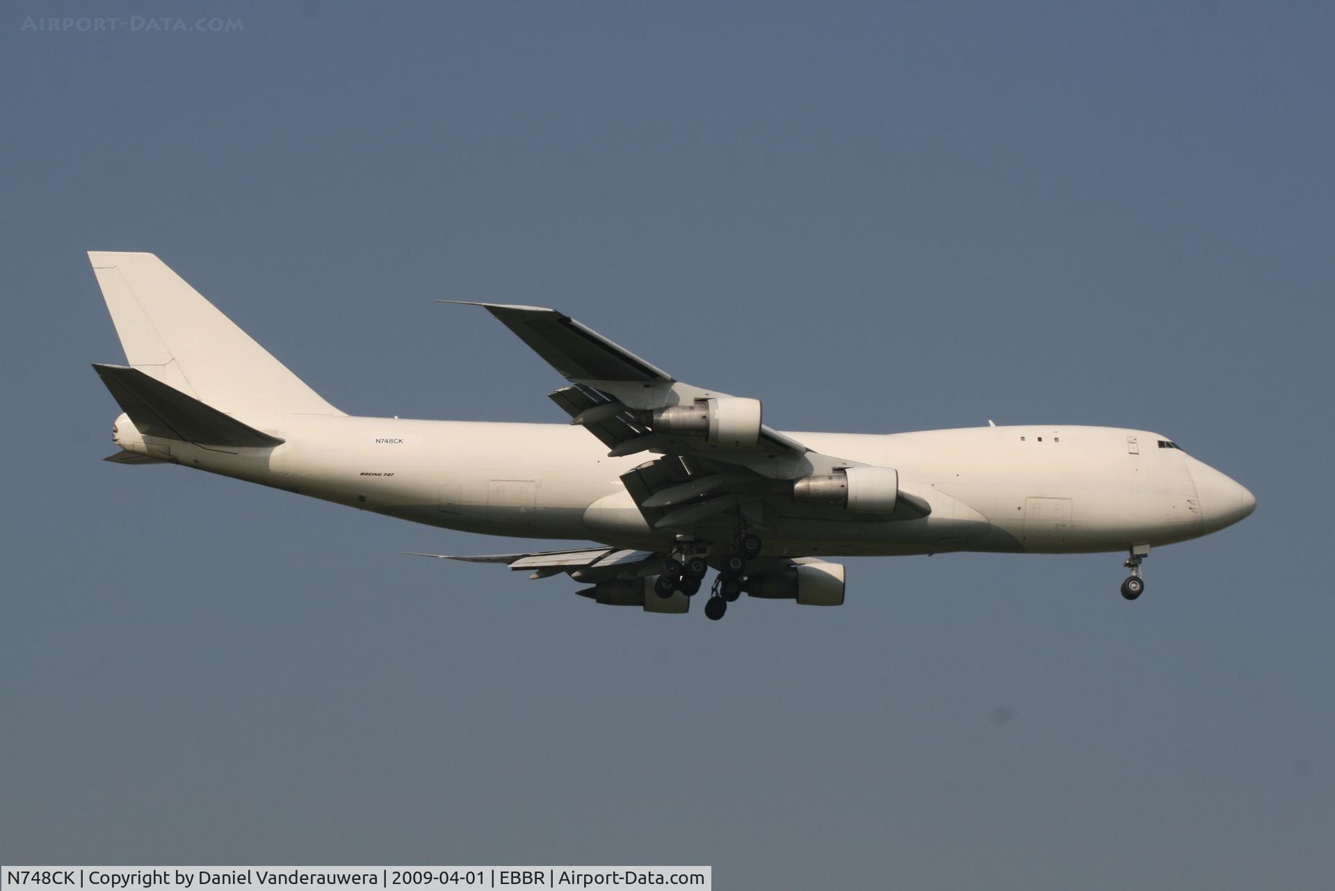 N748CK, 1979 Boeing 747-221F C/N 21744, Descending to RWY 02