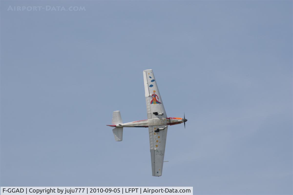F-GGAD, Zlín Z-526F Trener Master C/N 1177, on display at Pontoise
