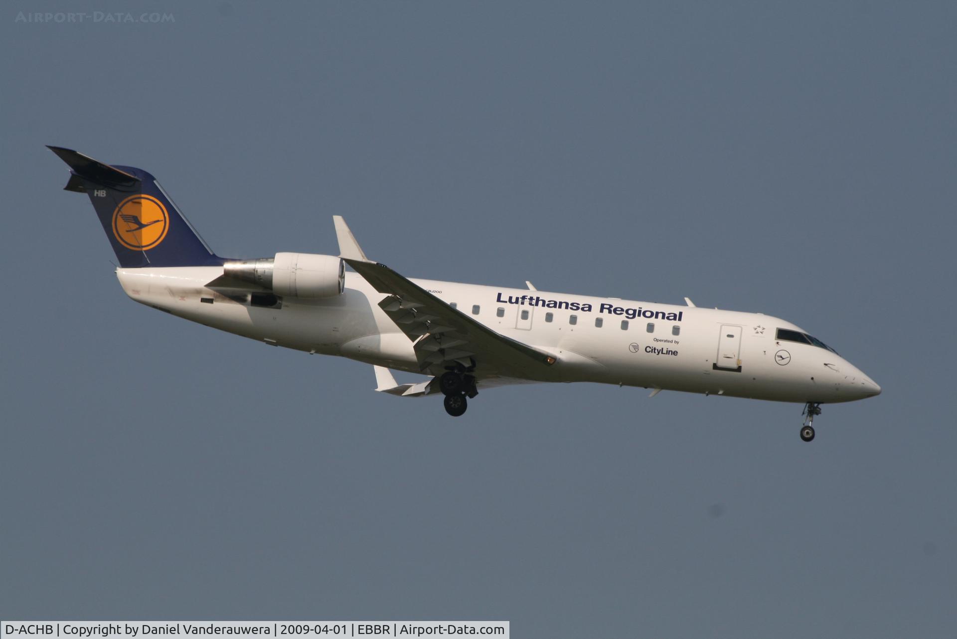 D-ACHB, 2000 Canadair CRJ-200LR (CL-600-2B19) C/N 7391, Flight LH4622 is descending to RWY 02