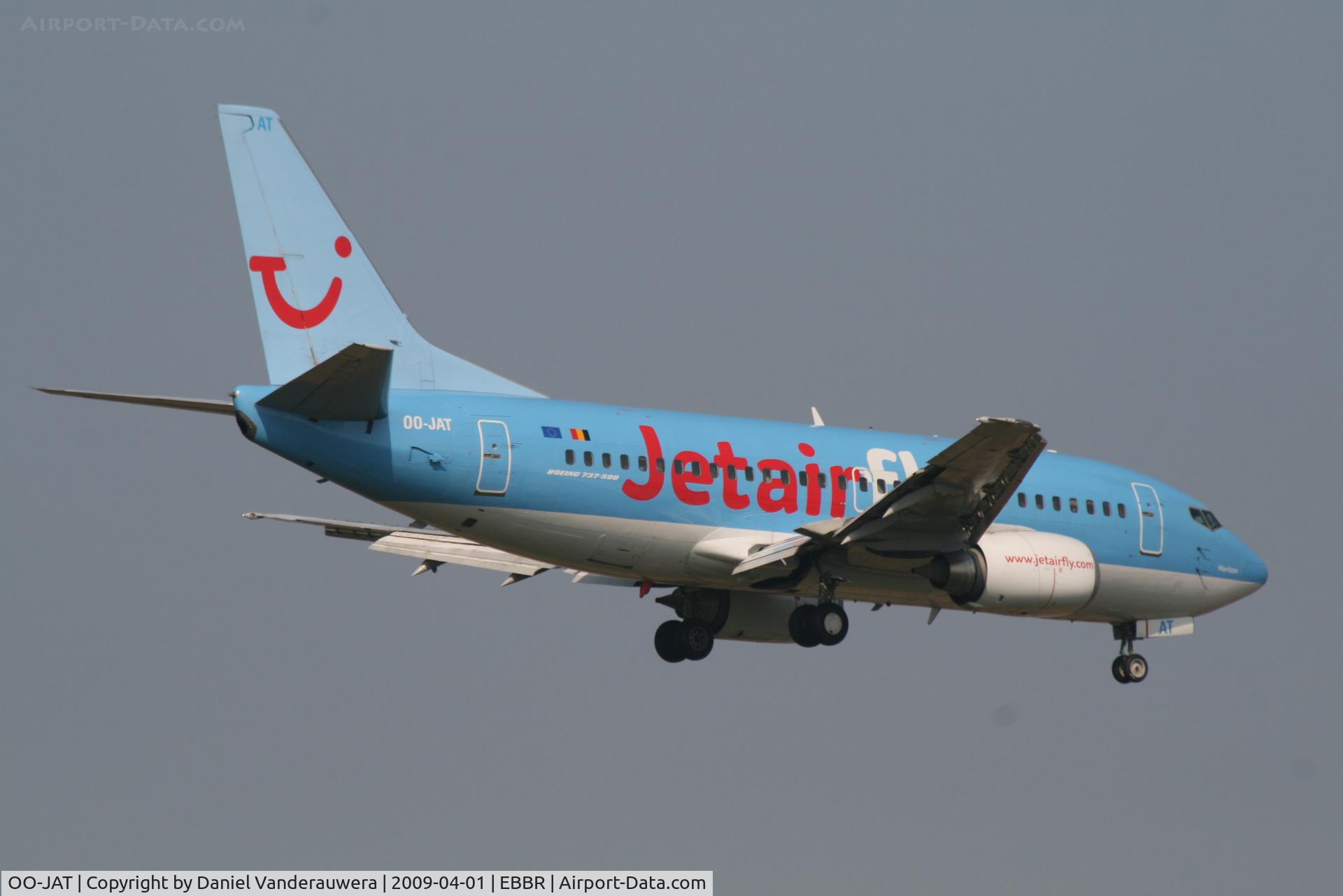 OO-JAT, 1990 Boeing 737-5K5 C/N 24927, Flight JAF3262 is descending to RWY 02