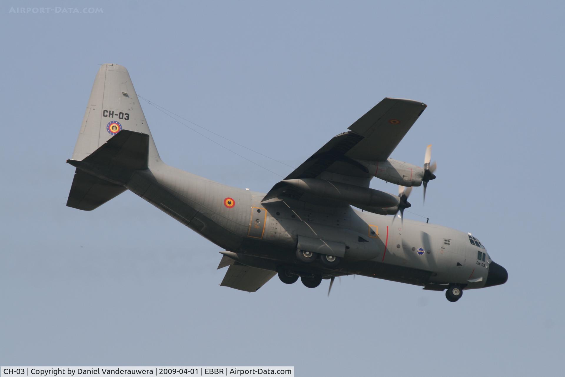 CH-03, 1972 Lockheed C-130H Hercules C/N 382-4461, Descending to RWY 02
