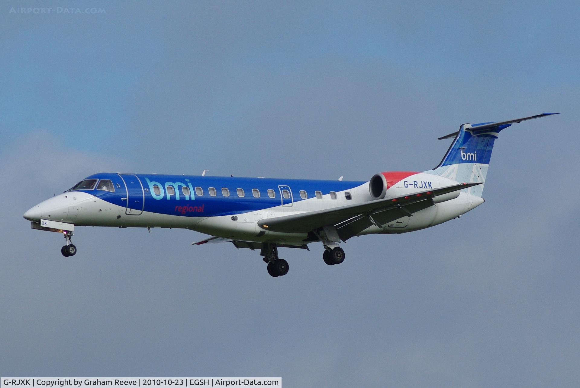 G-RJXK, 2001 Embraer ERJ-135ER (EMB-135ER) C/N 145494, Landing at Norwich.