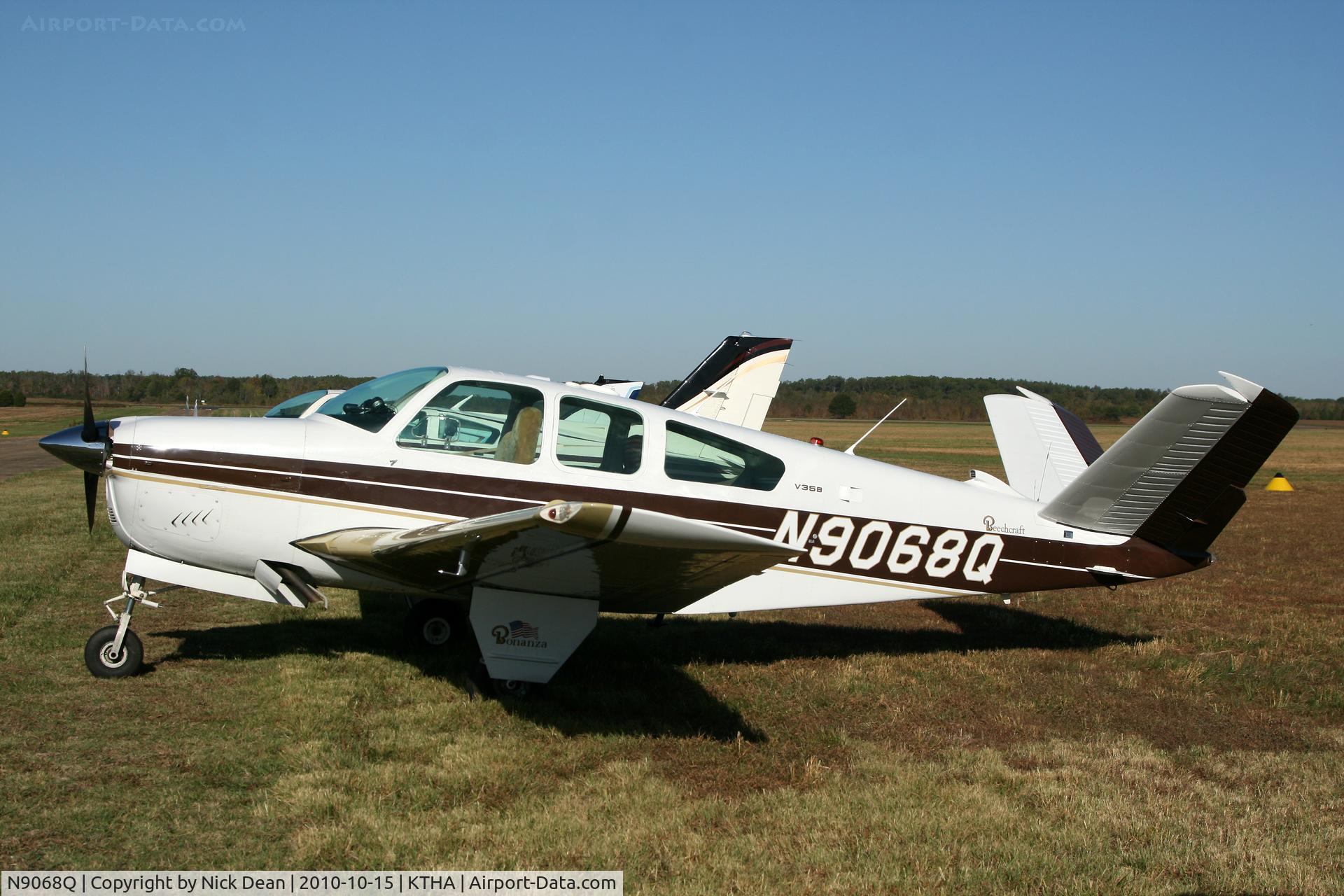 N9068Q, 1970 Beech V35B Bonanza C/N D-9199, KTHA Beech party 2010
