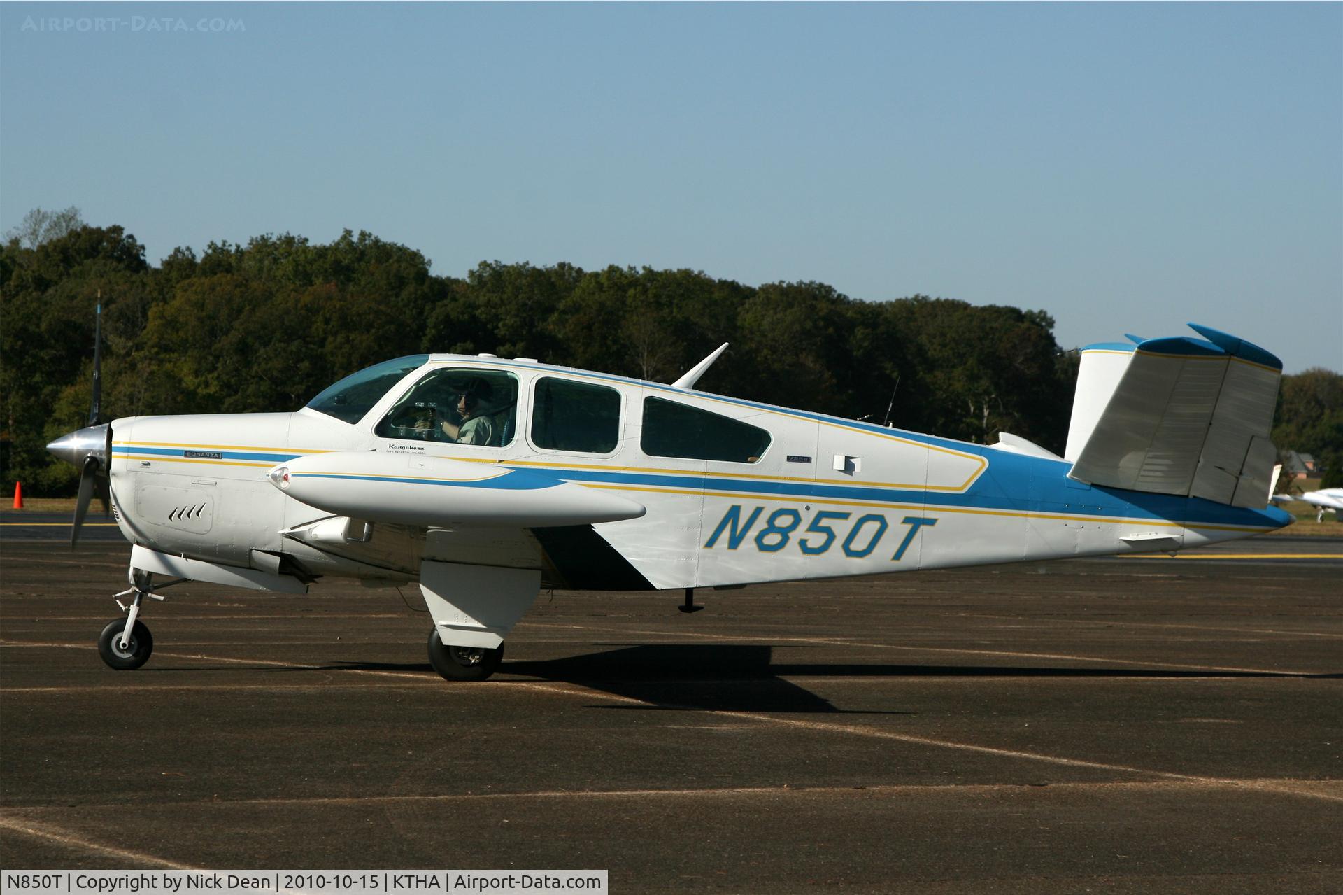 N850T, Beech V35B Bonanza C/N D-9367, KTHA Beech party 2010
