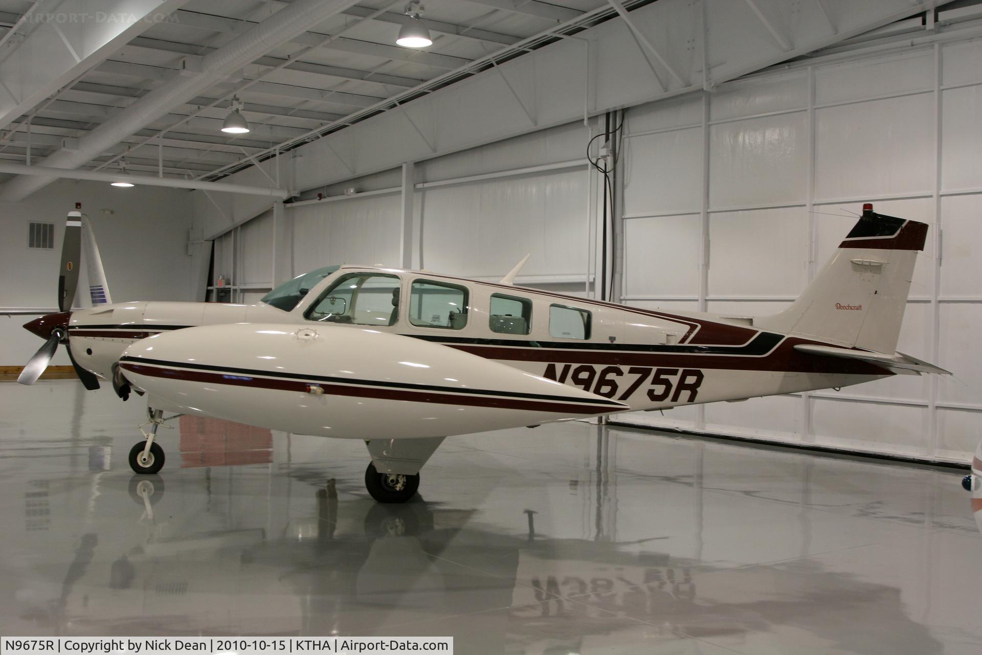 N9675R, 1989 Beech A36 Bonanza 36 C/N E-2503, KTHA Beech party 2010