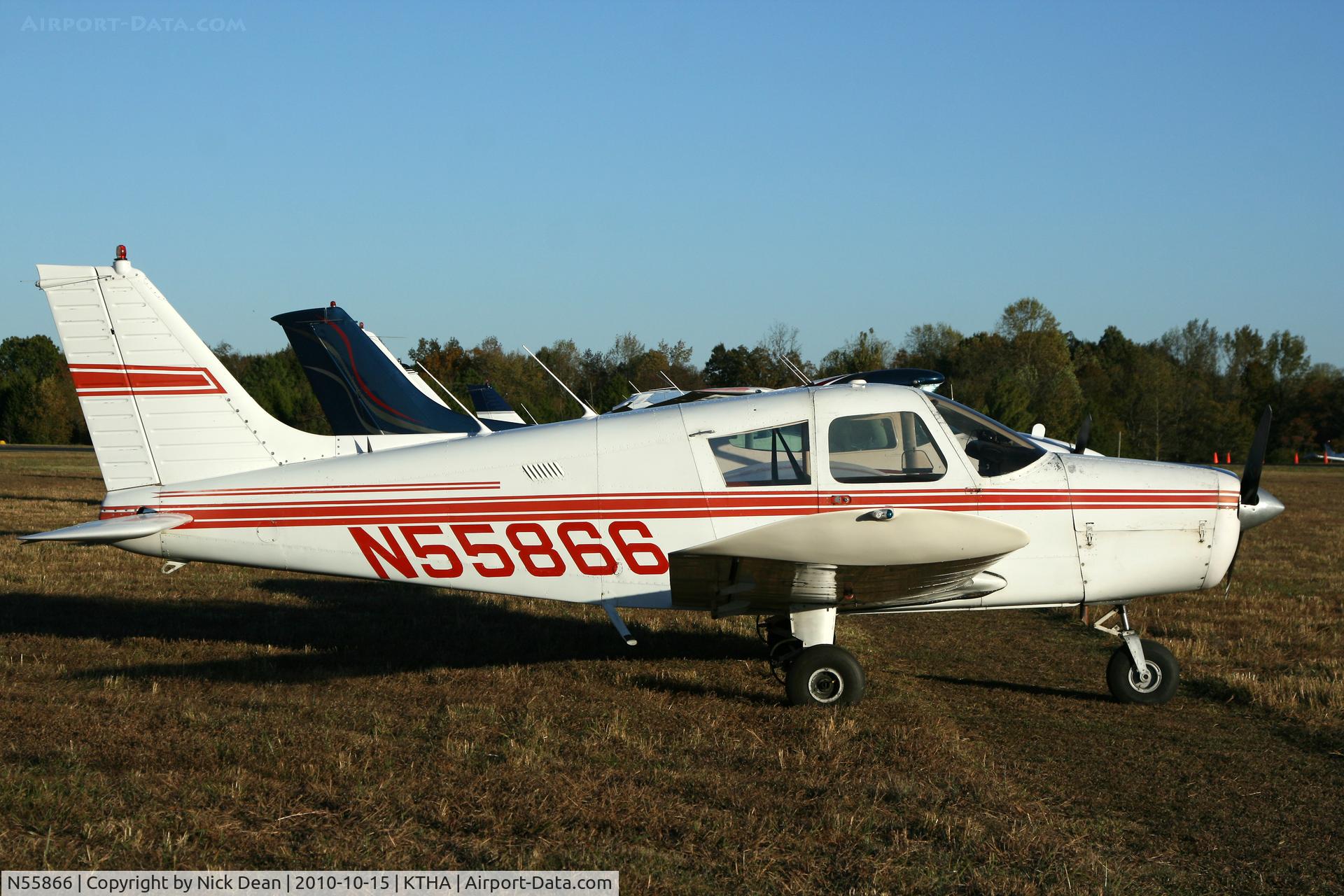 N55866, 1973 Piper PA-28-140 C/N 28-7325510, KTHA Beech party 2010
