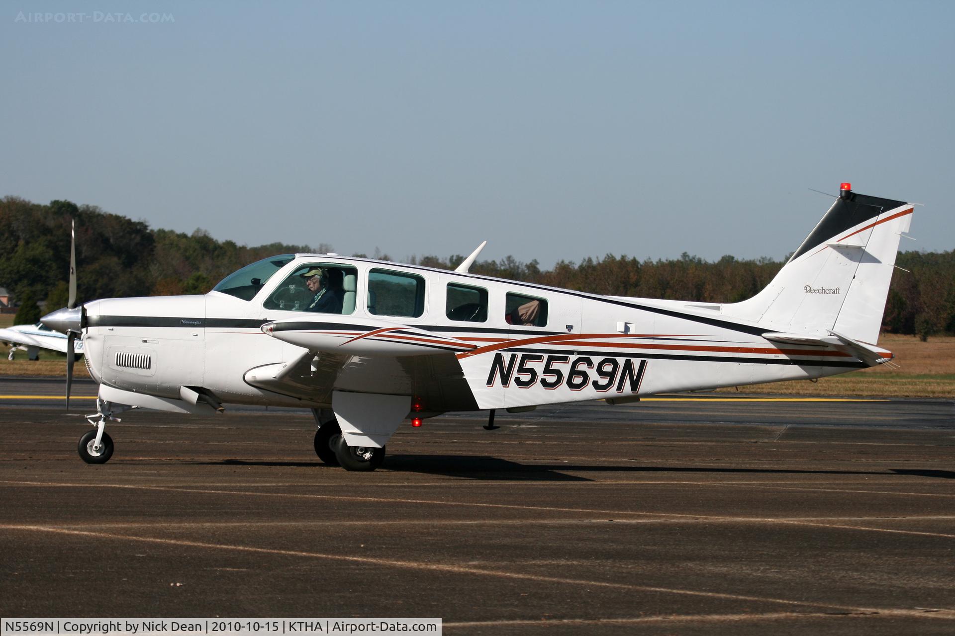 N5569N, 1990 Beech A36 Bonanza 36 C/N E-2529, KTHA Beech party 2010