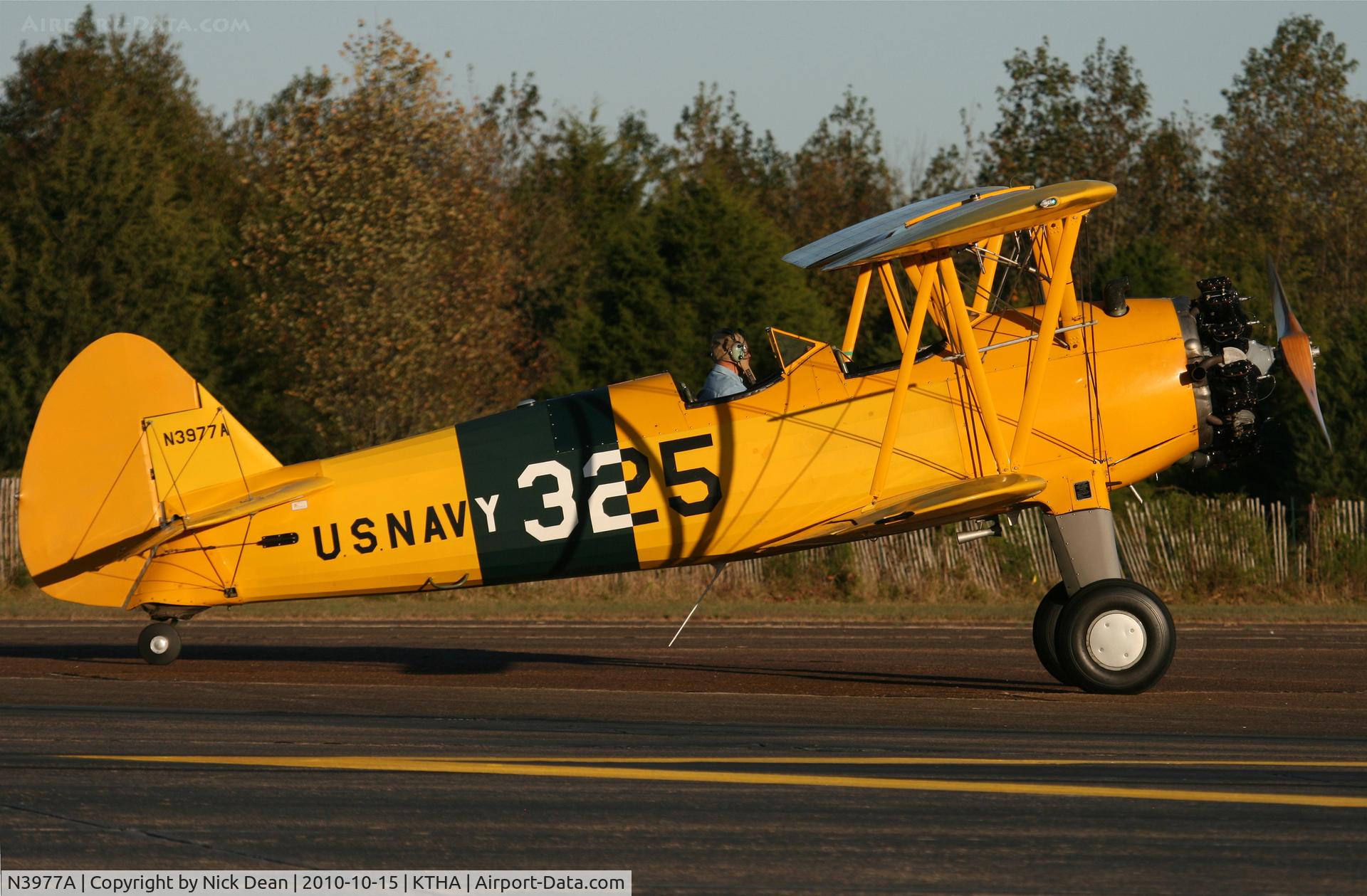 N3977A, 1983 Boeing 75 C/N AR-27, KTHA Beech party 2010