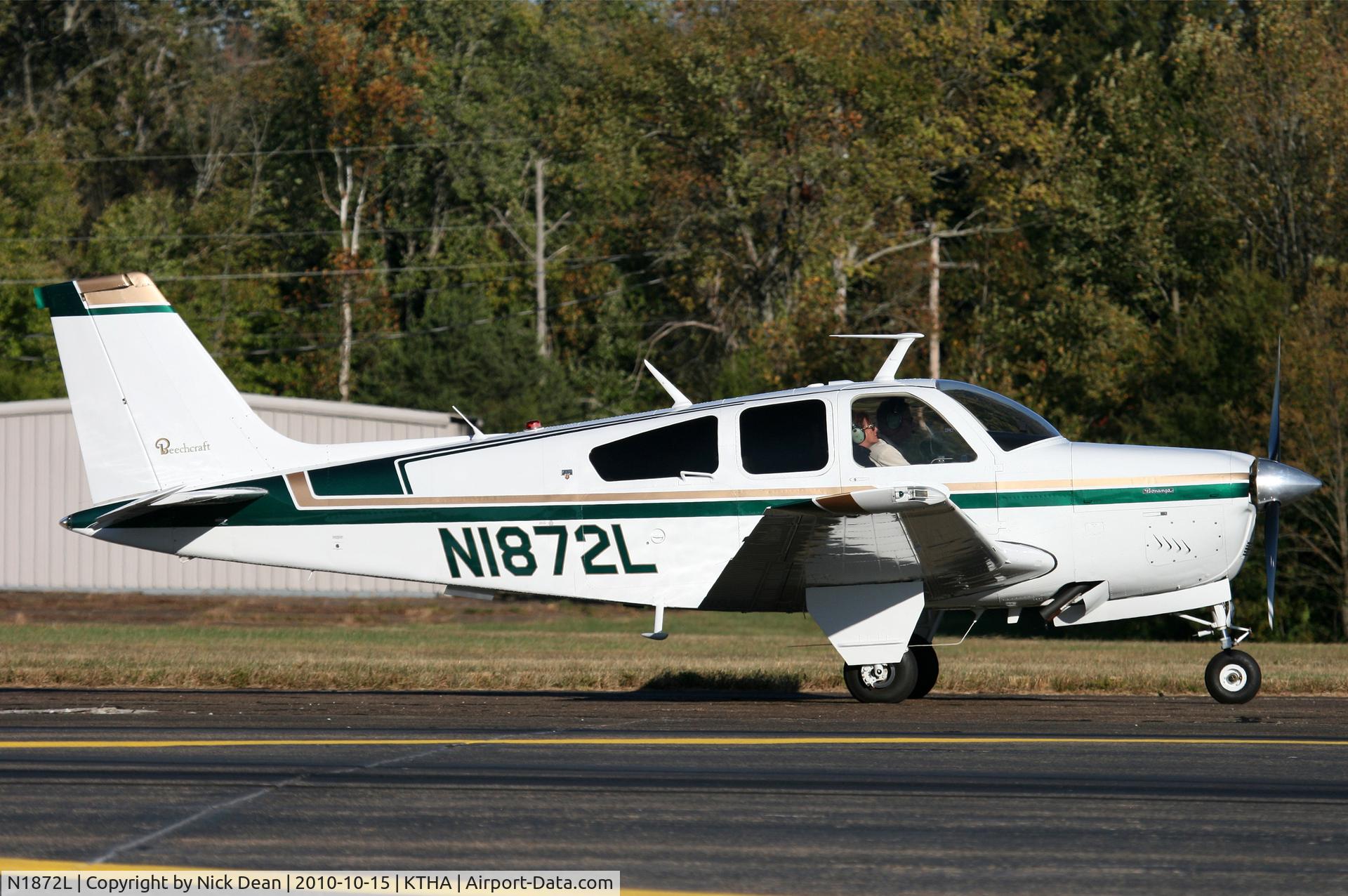 N1872L, 1976 Beech F33A Bonanza C/N CE-648, KTHA Beech party 2010
