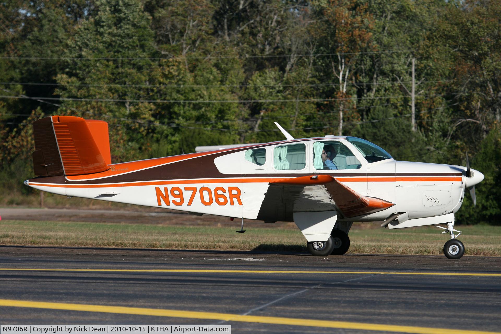 N9706R, 1959 Beech M35 Bonanza C/N D-6249, KTHA Beech party 2010